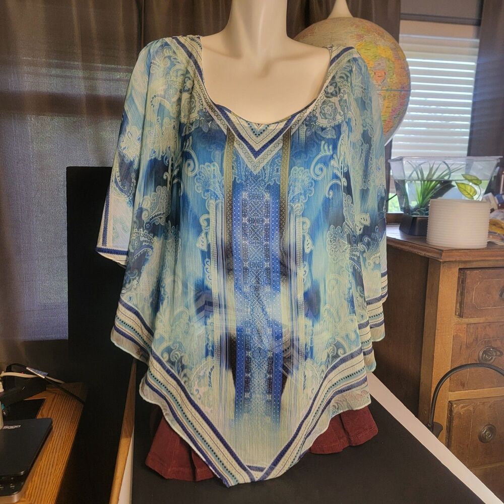 Live and Let Live Women's2x Boho Top